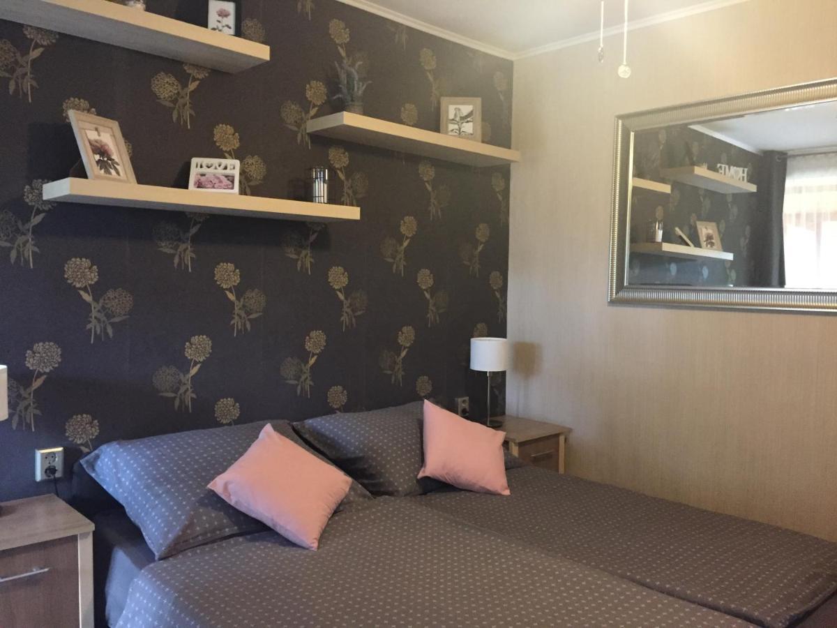 Apartamento Anna Vendeghaz Eger Exterior foto